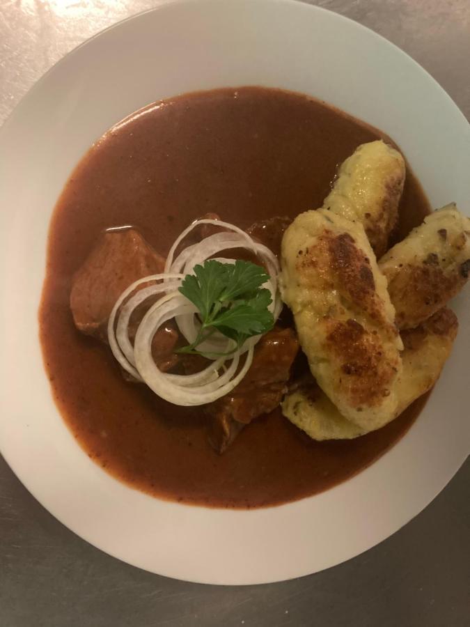 Penzion A Restaurace Modra Ruze Tábor Eksteriør bilde