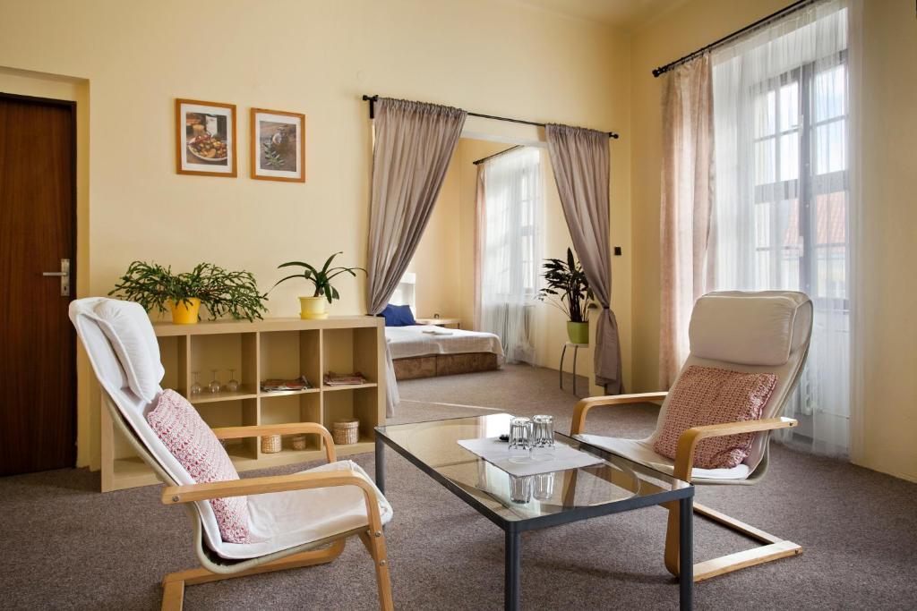 Penzion A Restaurace Modra Ruze Tábor Rom bilde