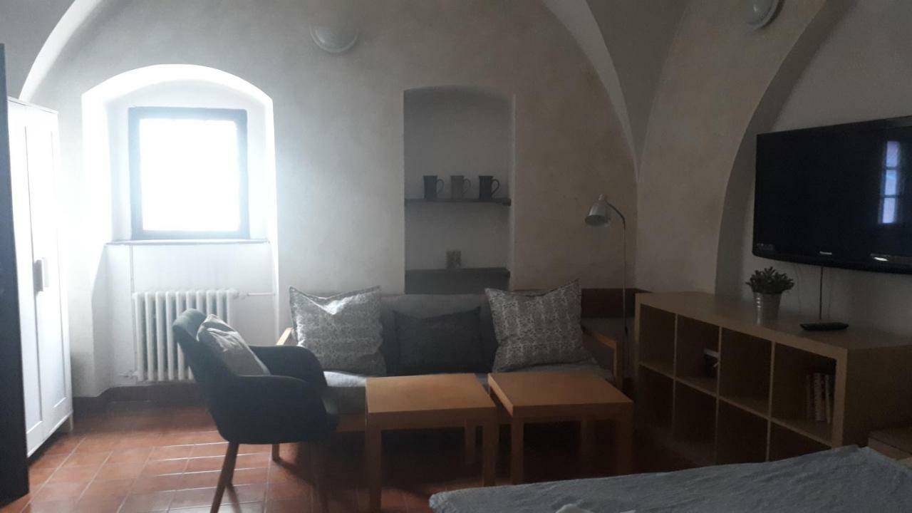 Penzion A Restaurace Modra Ruze Tábor Eksteriør bilde